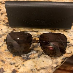 Tumi aviator sunglasses and case 
STU008 0531 de Rigo rem. 59/15/145